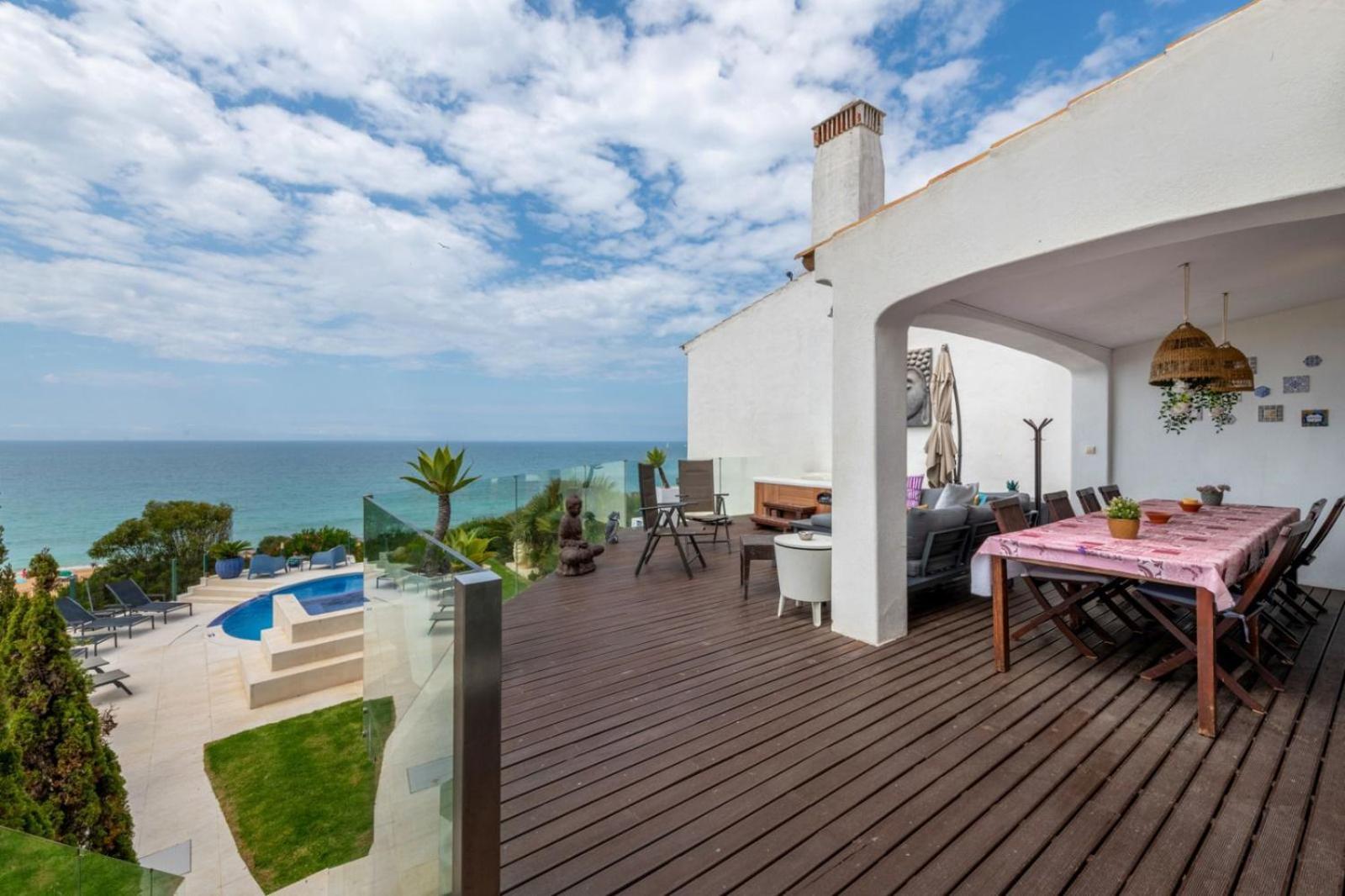 Luxurious Beachfront Villa De La Plage With Private Beach Acces Albufeira Exterior photo